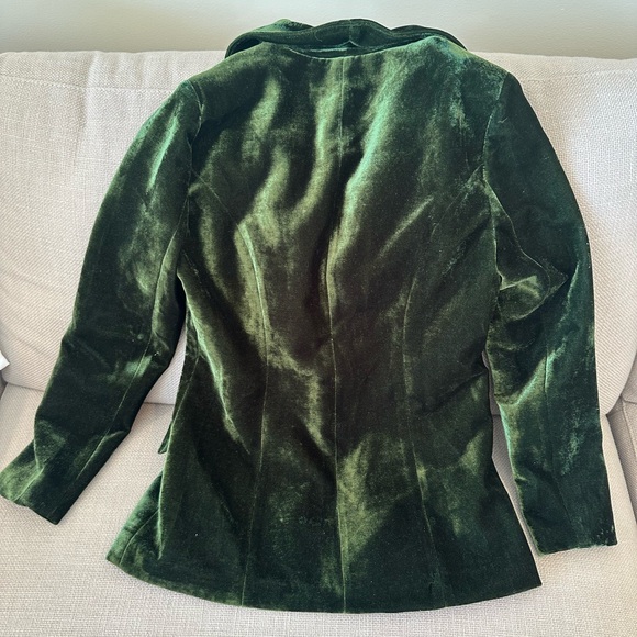 Luxurious Green Velvet Wide Leg Pants - Picture 13 of 16